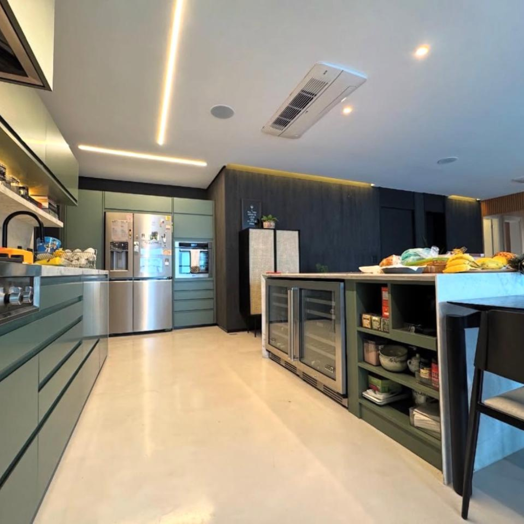Apartamento Alto Padrão: 3 Dorms, 2 Vagas, Equipado com Bertazzoni e Estudio Bola