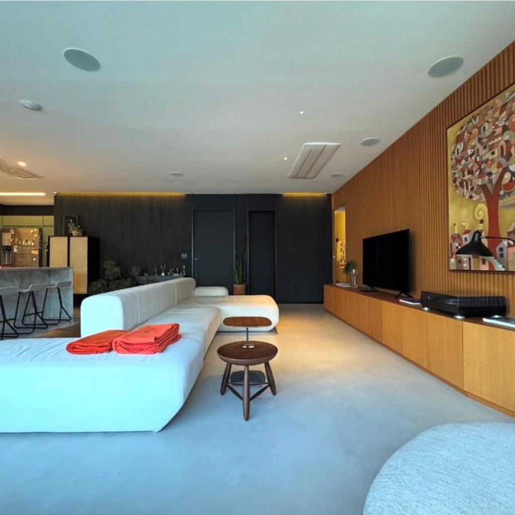 Apartamento Alto Padrão: 3 Dorms, 2 Vagas, Equipado com Bertazzoni e Estudio Bola
