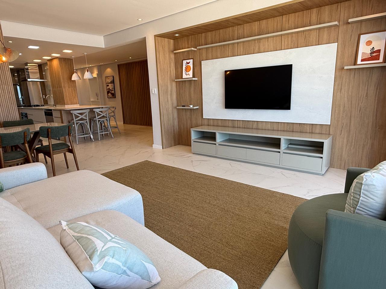 Apartamento em Pitangueiras — Guarujá: 160m², Porteira Fechada e Excelente Localização