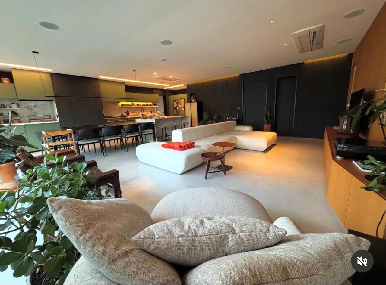 Apartamento Alto Padrão: 3 Dorms, 2 Vagas, Equipado com Bertazzoni e Estudio Bola