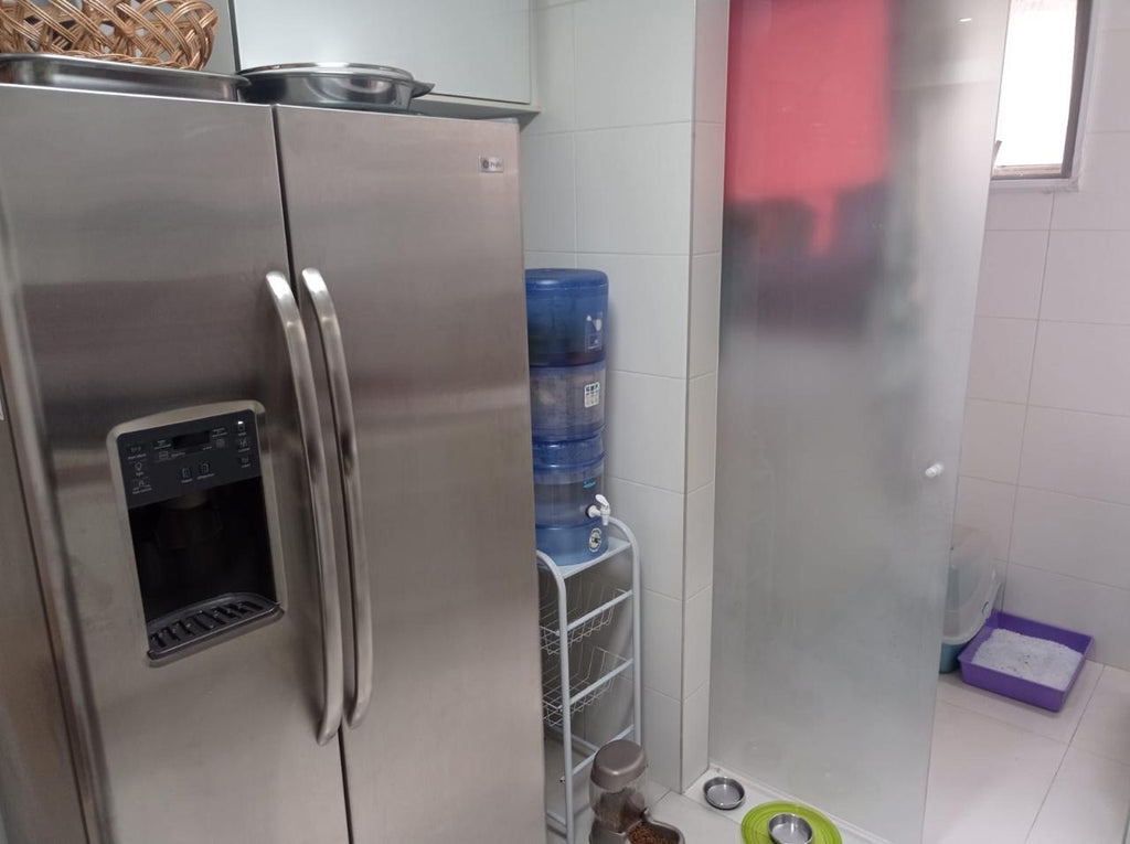 Casa Alto Padrão na Aclimação: 240m², 3 Suítes Reversíveis, 3 Vagas e Segurança Exclusiva