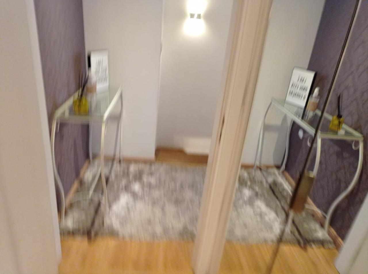 Casa Alto Padrão na Aclimação: 240m², 3 Suítes Reversíveis, 3 Vagas e Segurança Exclusiva