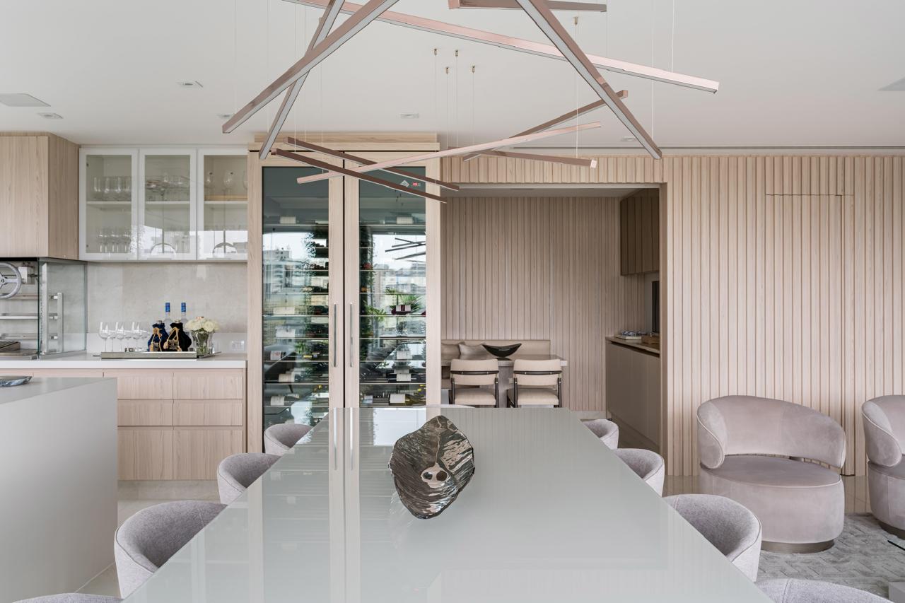 Apartamento Alto Padrão no Paraíso: Design Assinado, Automação Savant, Mobiliado com Ornare e Artefacto