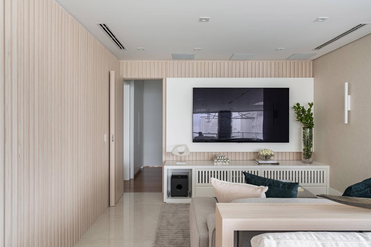Apartamento Alto Padrão no Paraíso: Design Assinado, Automação Savant, Mobiliado com Ornare e Artefacto