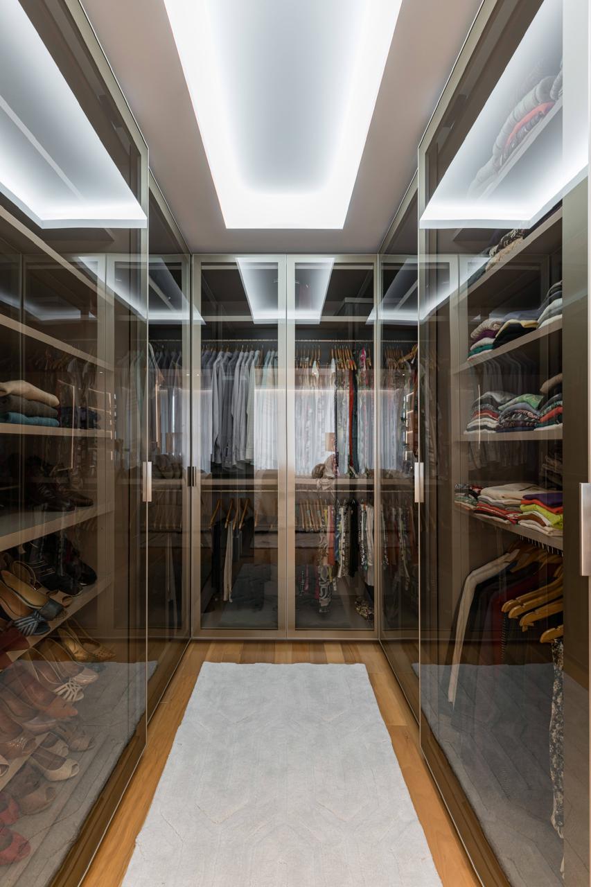 Apartamento Alto Padrão no Paraíso: Design Assinado, Automação Savant, Mobiliado com Ornare e Artefacto