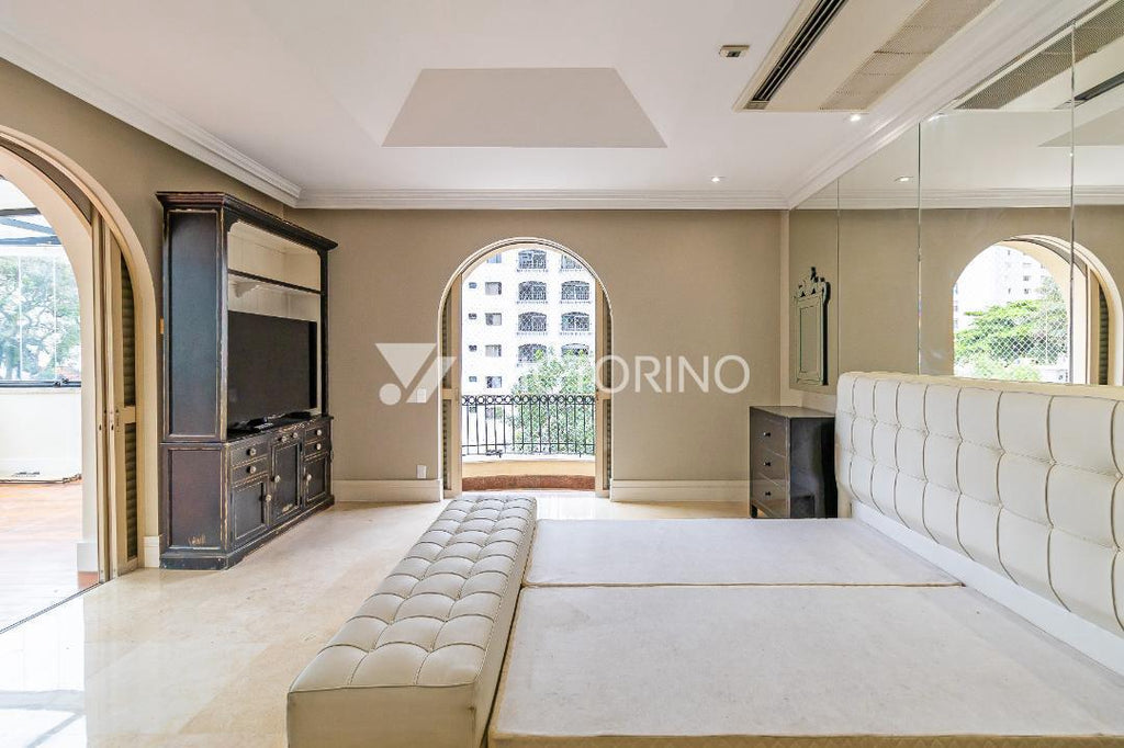 Apartamento Ultra Luxo no Jardins: 900m², 8 Vagas (até 11), Suíte Master com 2 Banheiros e Acabamento em Mármore