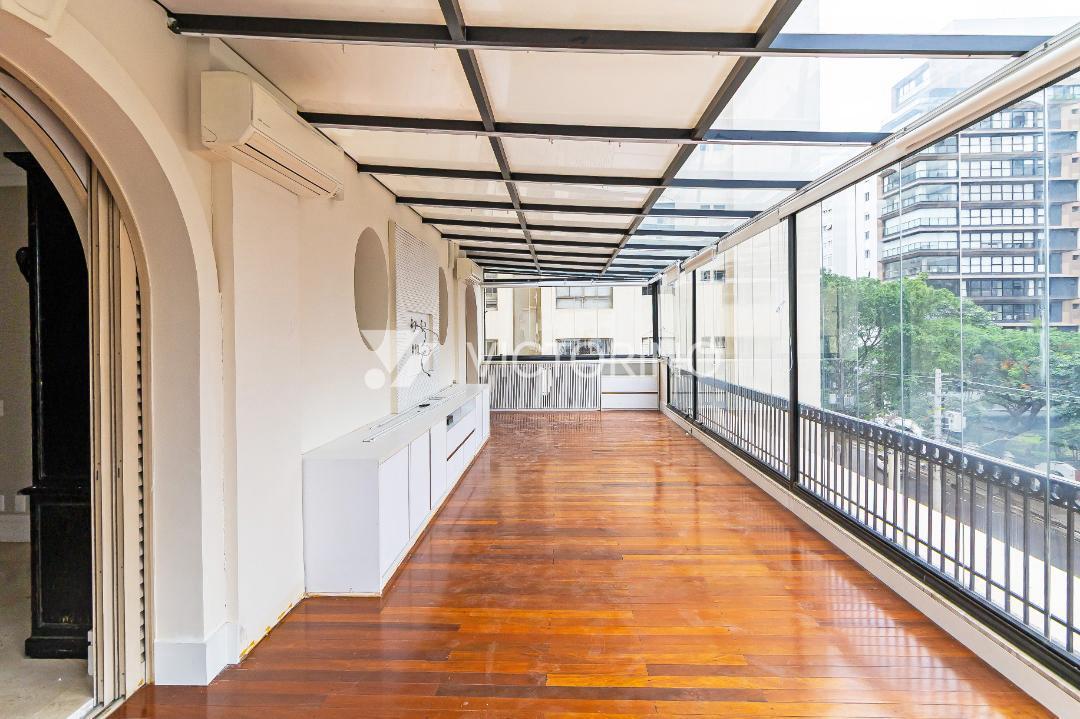 Apartamento Ultra Luxo no Jardins: 900m², 8 Vagas (até 11), Suíte Master com 2 Banheiros e Acabamento em Mármore