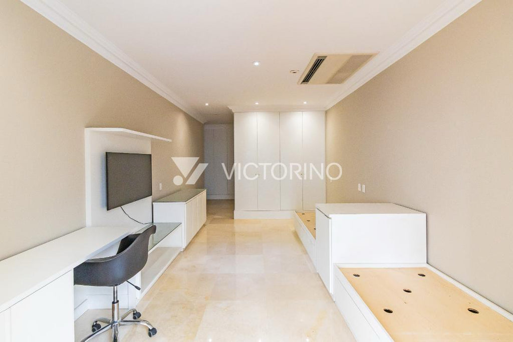Apartamento Ultra Luxo no Jardins: 900m², 8 Vagas (até 11), Suíte Master com 2 Banheiros e Acabamento em Mármore