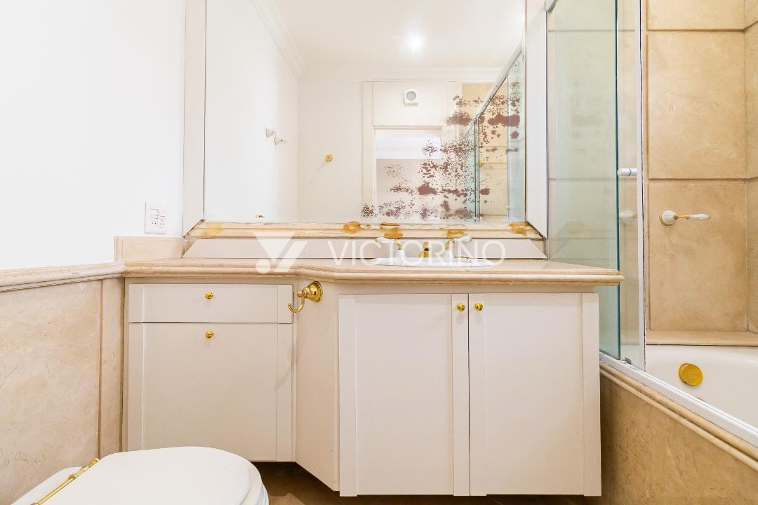 Apartamento Ultra Luxo no Jardins: 900m², 8 Vagas (até 11), Suíte Master com 2 Banheiros e Acabamento em Mármore