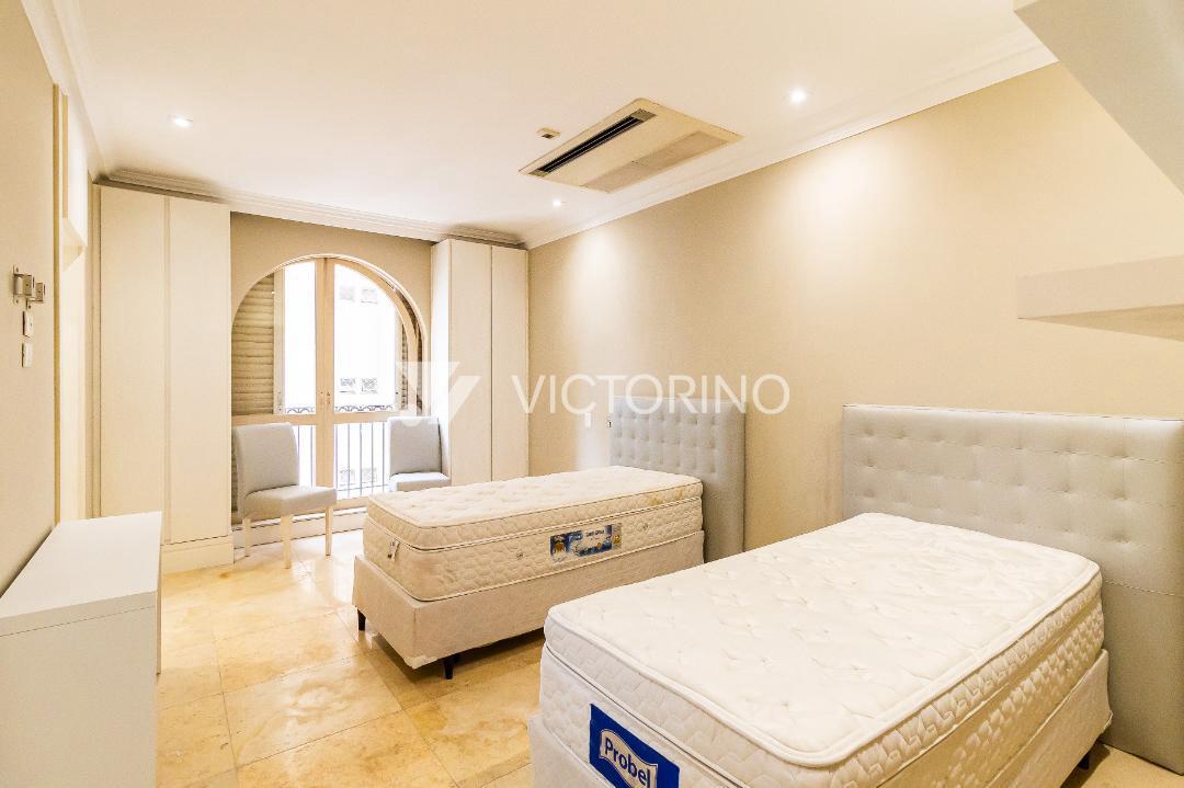 Apartamento Ultra Luxo no Jardins: 900m², 8 Vagas (até 11), Suíte Master com 2 Banheiros e Acabamento em Mármore