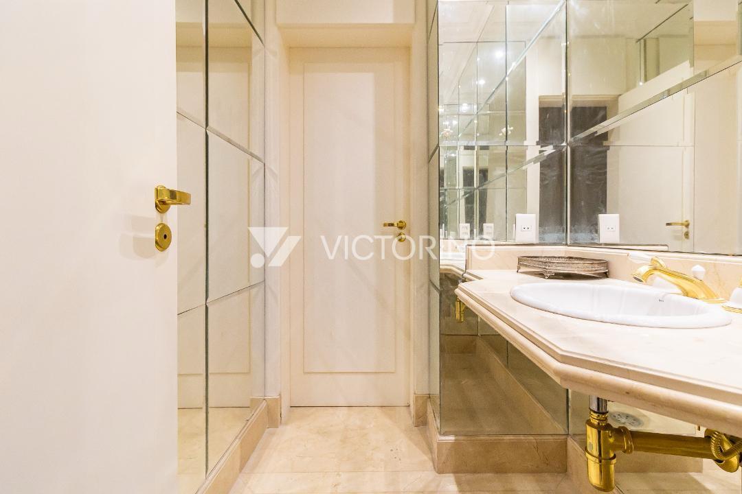 Apartamento Ultra Luxo no Jardins: 900m², 8 Vagas (até 11), Suíte Master com 2 Banheiros e Acabamento em Mármore