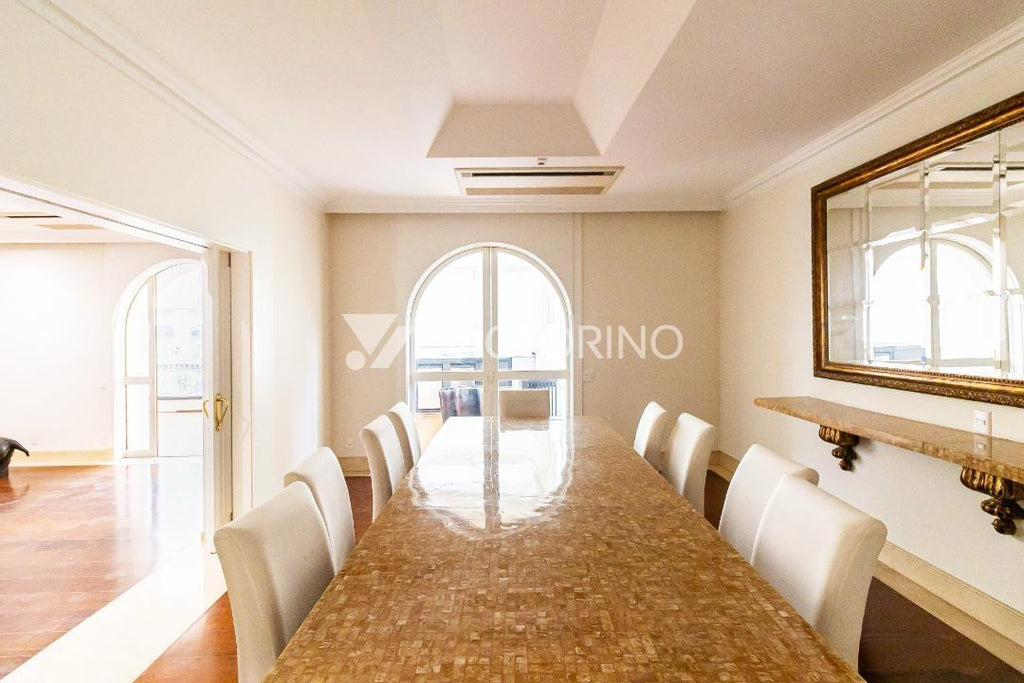 Apartamento Ultra Luxo no Jardins: 900m², 8 Vagas (até 11), Suíte Master com 2 Banheiros e Acabamento em Mármore