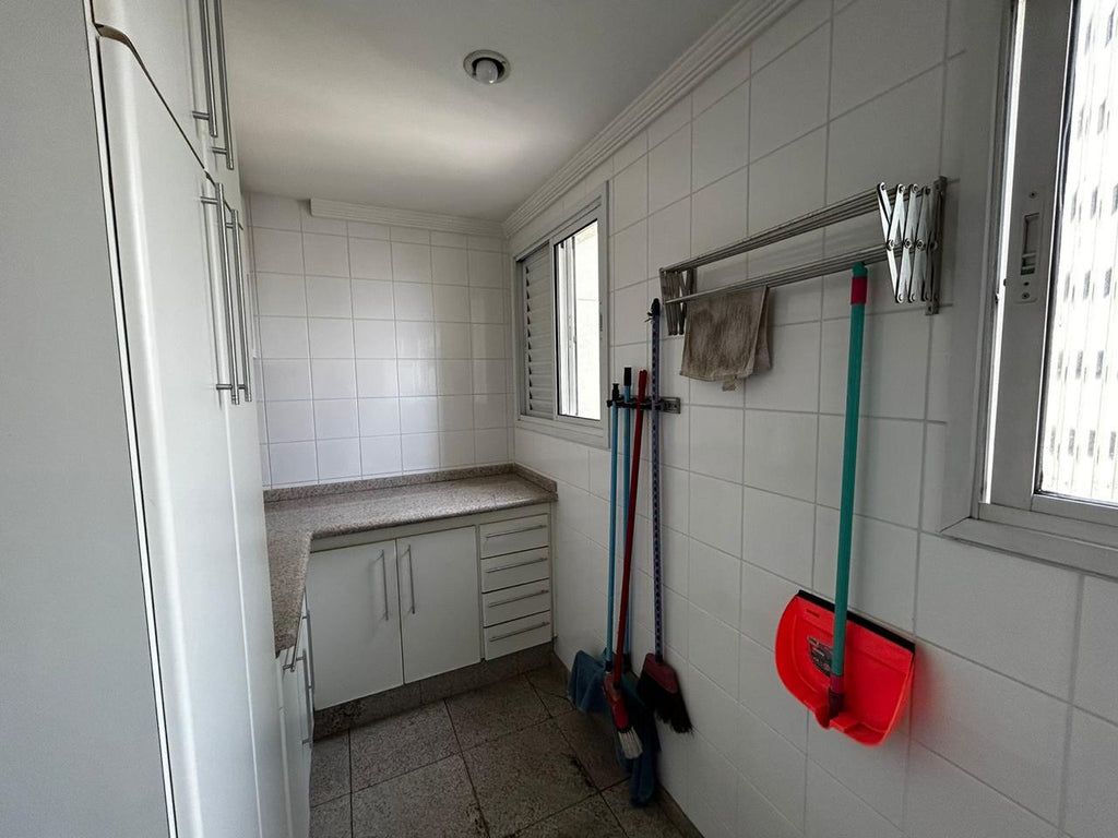 Apartamento Alto Padrão na Vila Augusta: 143m², 4 Dormitórios, 3 Vagas, SPA e Cinema Privativo