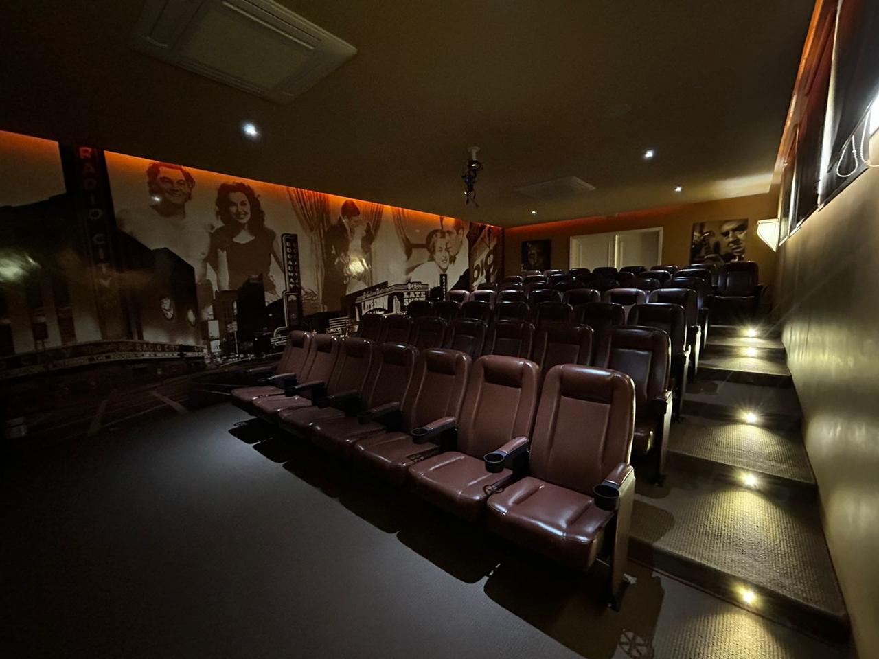 Apartamento Alto Padrão na Vila Augusta: 143m², 4 Dormitórios, 3 Vagas, SPA e Cinema Privativo