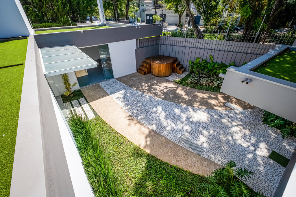 Casa Alto Padrão no Jardim Paulista: 310m² Construídos, Terreno 497m², Arquitetura Icônica e Retrofit Exclusivo