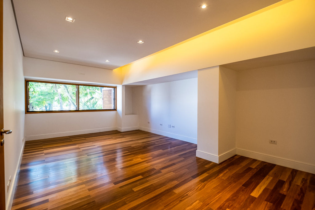 Casa Alto Padrão no Jardim Paulista: 310m² Construídos, Terreno 497m², Arquitetura Icônica e Retrofit Exclusivo