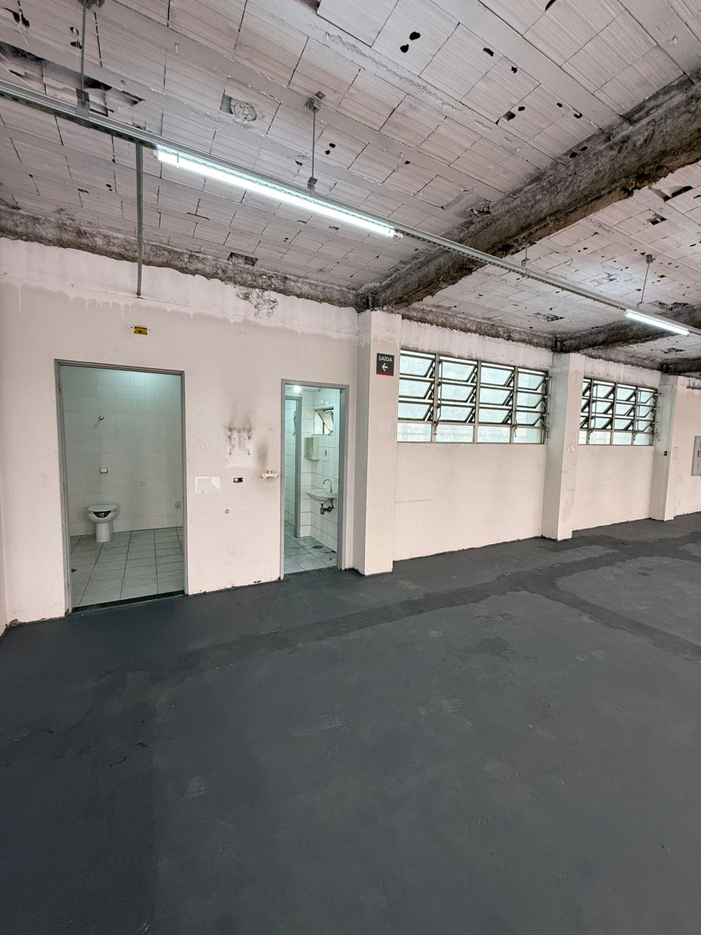 DISPONIVEL PRA LOCAÇÃO Edifício Comercial na República: 2.883m², Estrutura Completa, 2 Elevadores e Localização Estratégica
