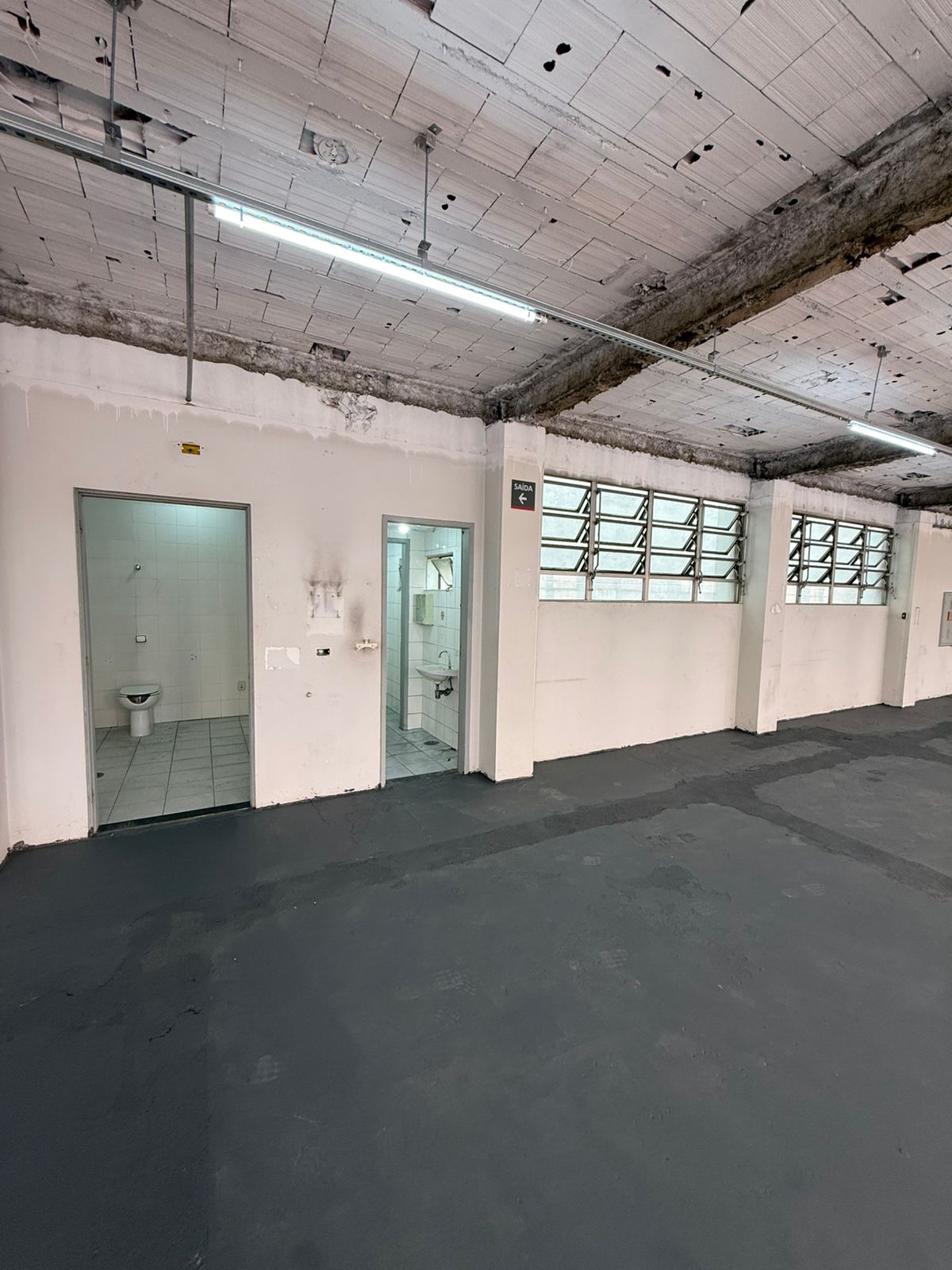 DISPONIVEL PRA LOCAÇÃO Edifício Comercial na República: 2.883m², Estrutura Completa, 2 Elevadores e Localização Estratégica