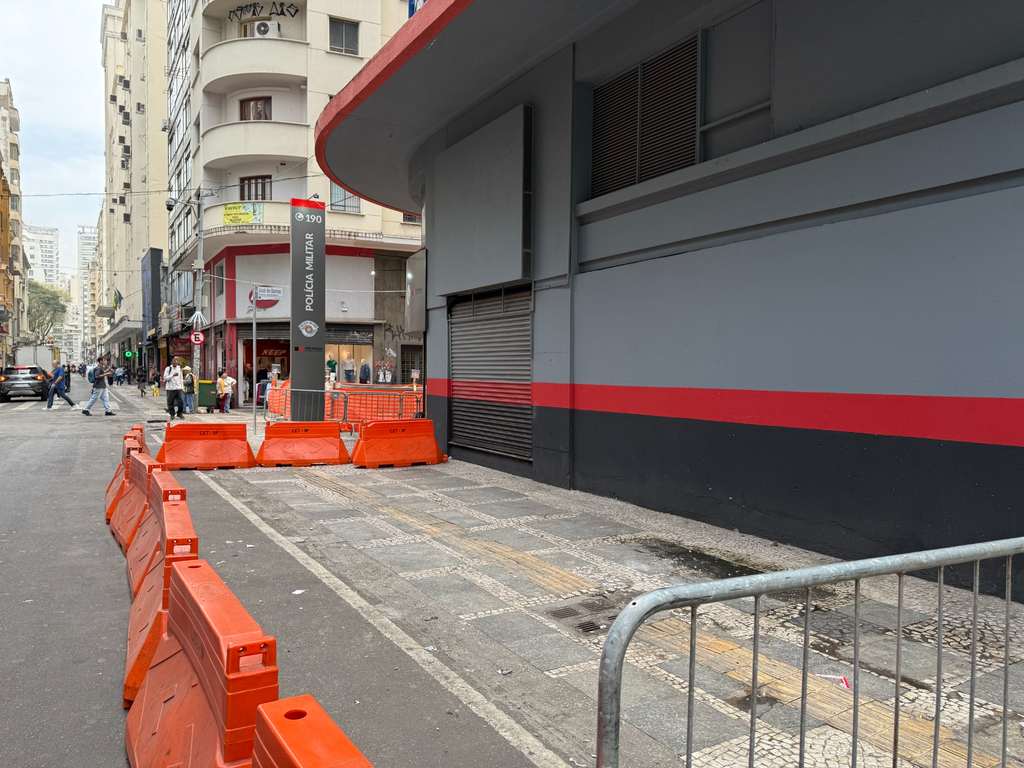 DISPONIVEL PRA LOCAÇÃO Edifício Comercial na República: 2.883m², Estrutura Completa, 2 Elevadores e Localização Estratégica